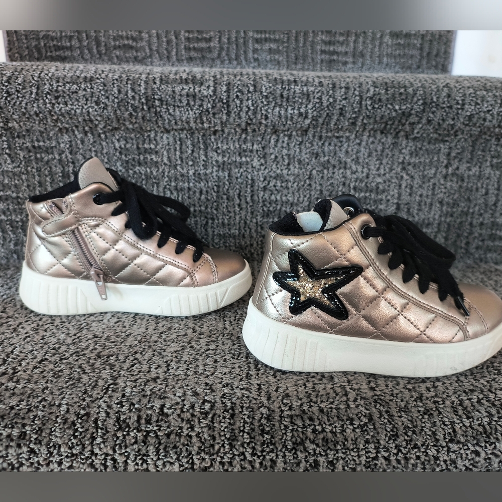 Geox Mikiroshi Girls leather Sneakers